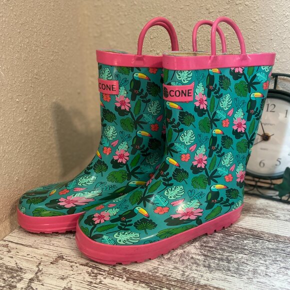 Lone Cone Tropical Toucans Pink and Green Children's Rainboots 3 - Picture 6 of 6